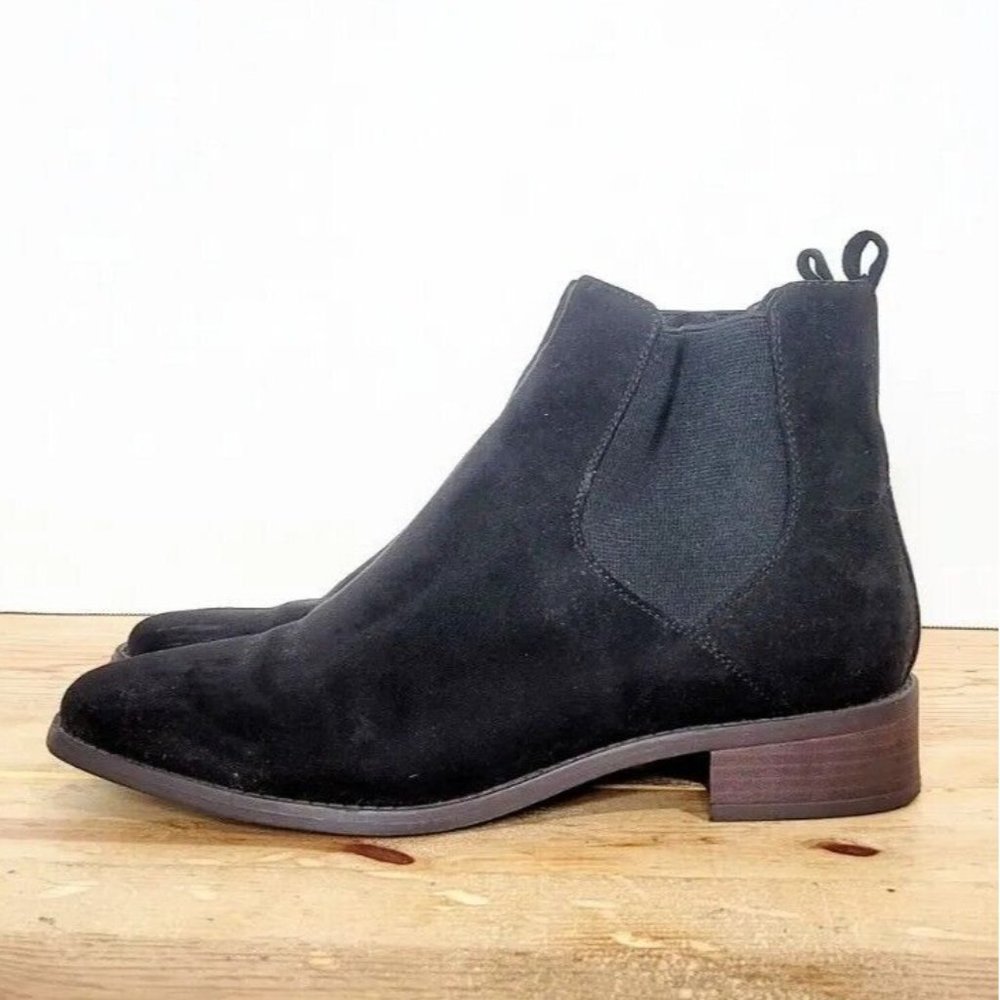 LOFT Outlet Black Faux Suede Chelsea Ankle Booties Stretch Pull On Shoes Size 9